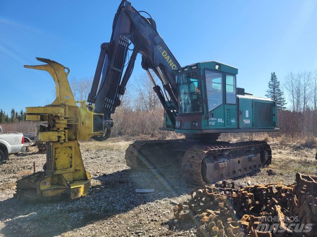 Timberjack 850 伐木歸堆機