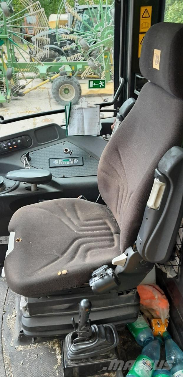 JCB 435 輪胎式裝載機