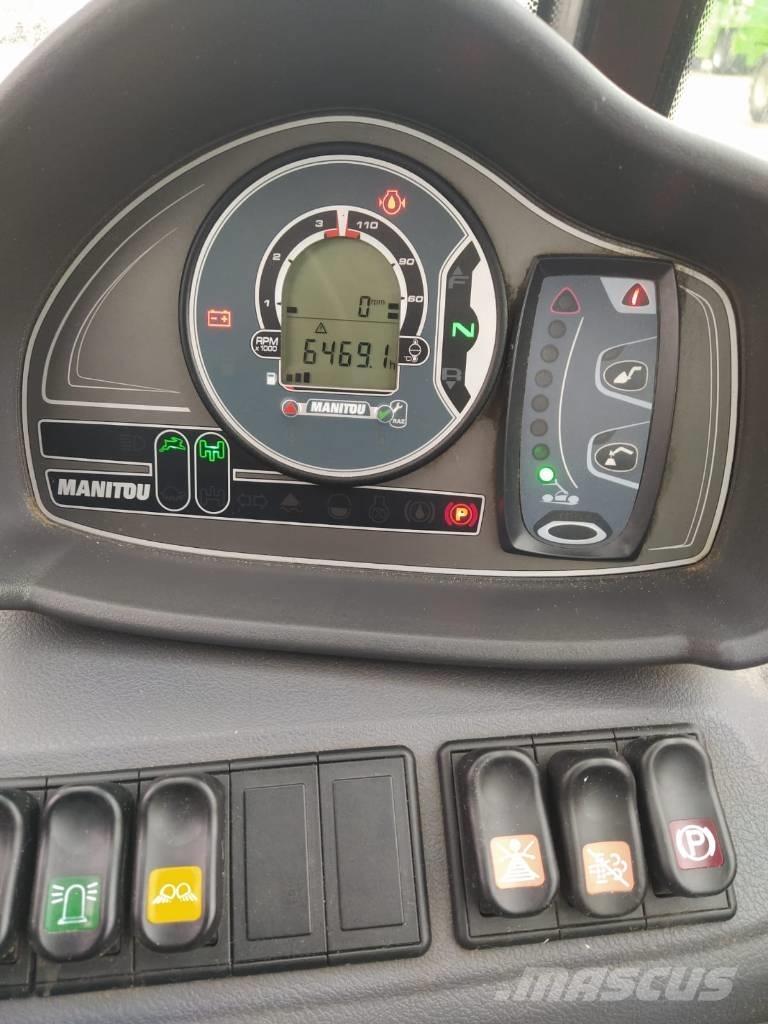 Manitou 625 伸縮臂操作車