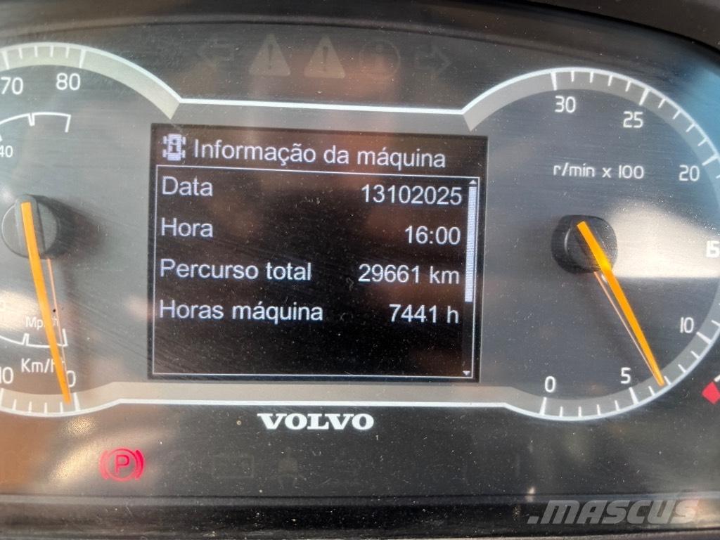 Volvo A 30 G 鉸接式起吊車