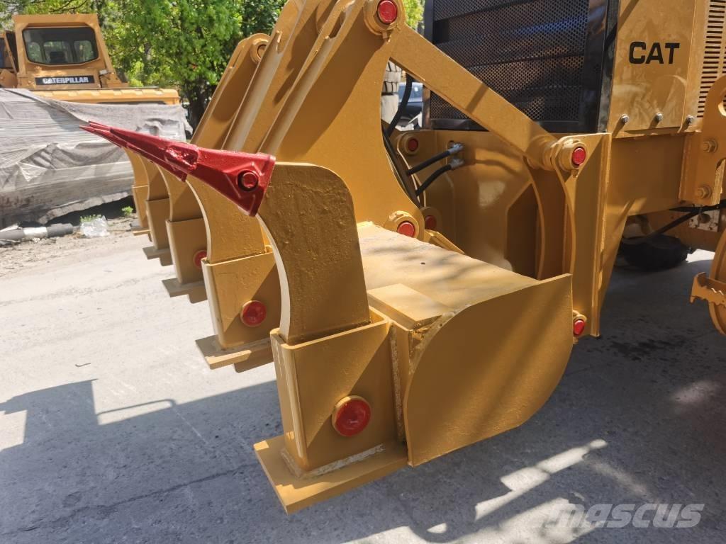 CAT 140 H 平土機