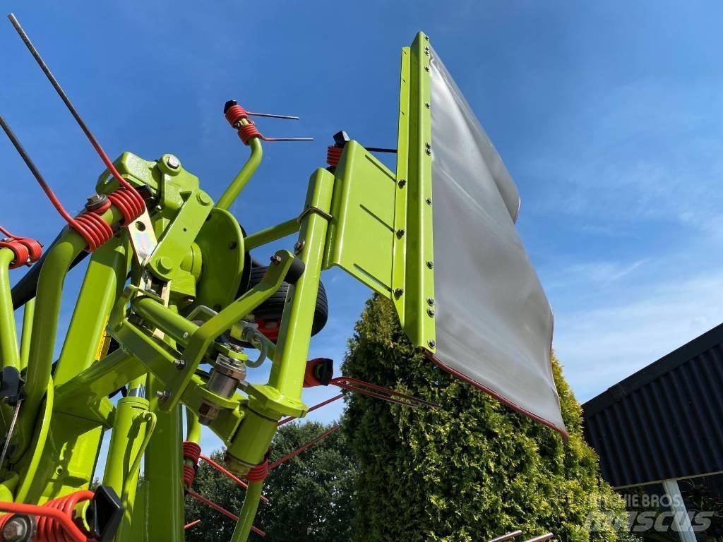 CLAAS Volto 900 耙與翻草機