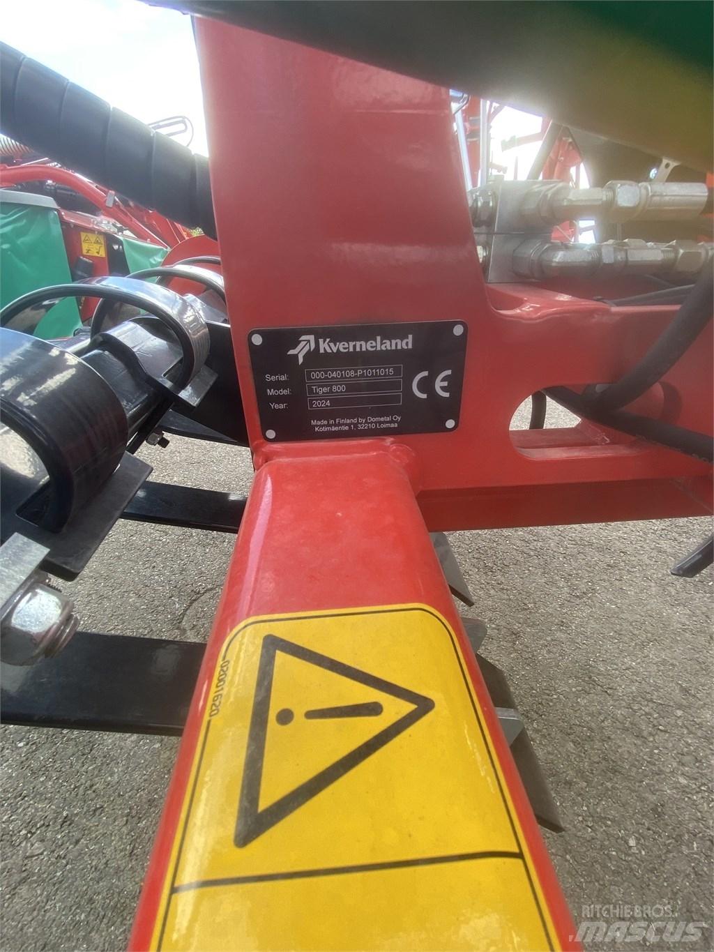 Kverneland Tiger 800 動力耙和旋轉式耕耘機