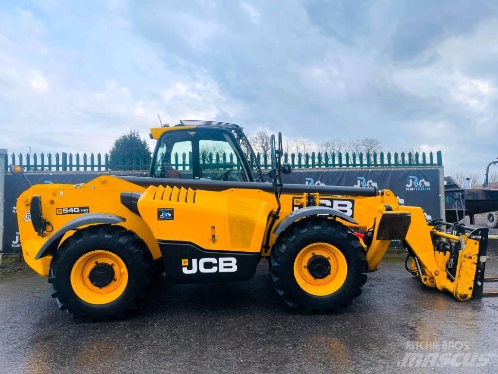 JCB 540-140 伸縮臂操作車