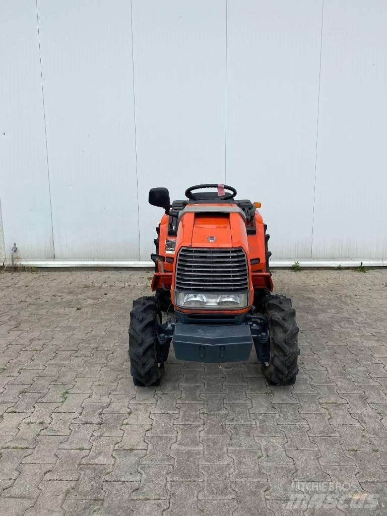 Kubota Aste A17 小型曳引機
