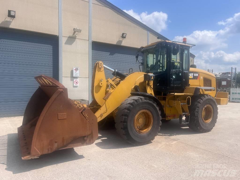 CAT 938M 輪胎式裝載機