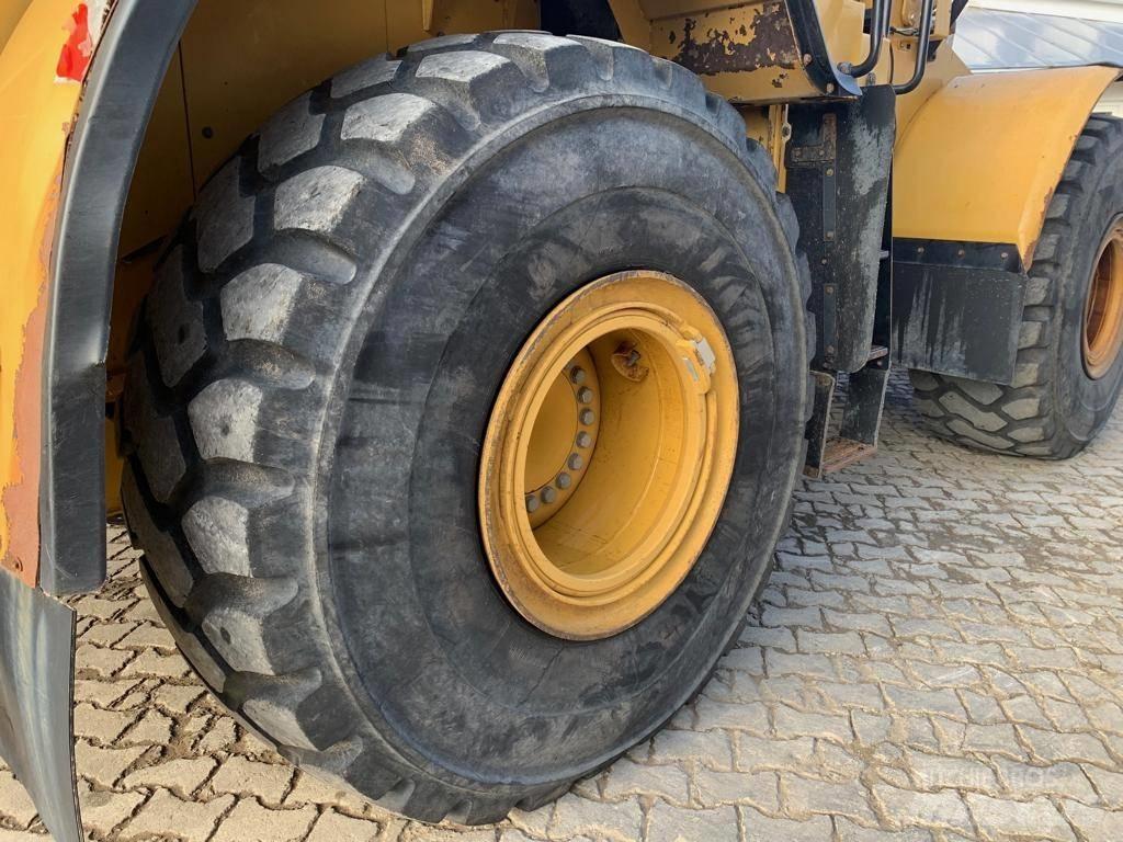 CAT 966 K 輪胎式裝載機
