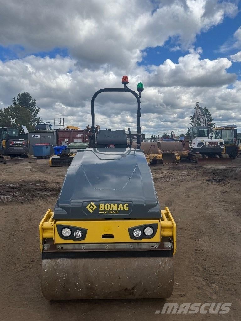 Bomag 120 雙輪滾壓機