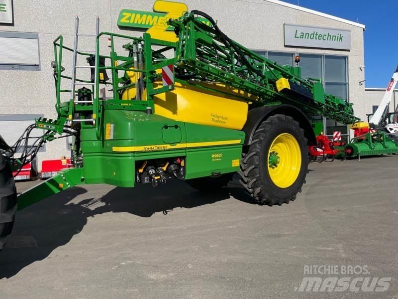 John Deere R952i 牽引式噴霧機