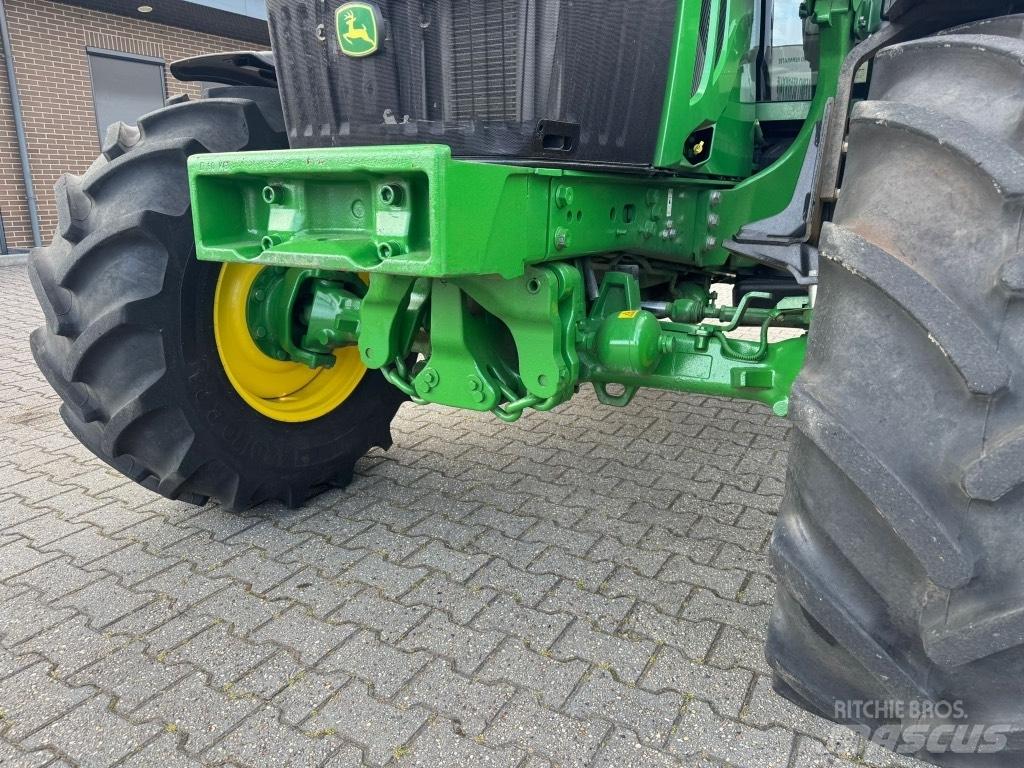 John Deere 6120 M 曳引機