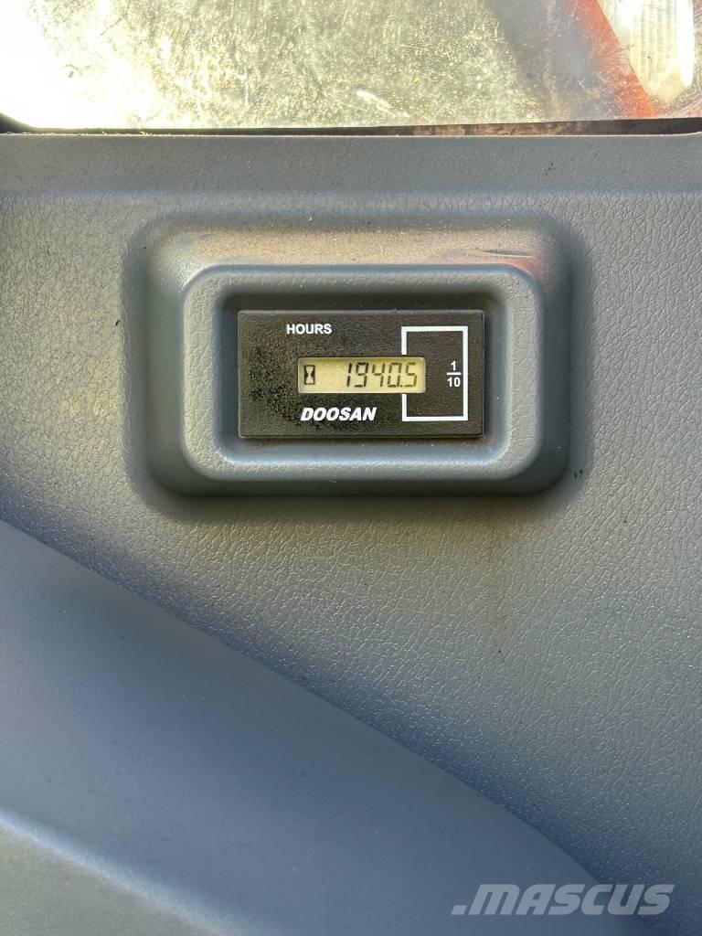 Doosan DX235LCR-7 履帶式 挖土機/掘鑿機/挖掘機