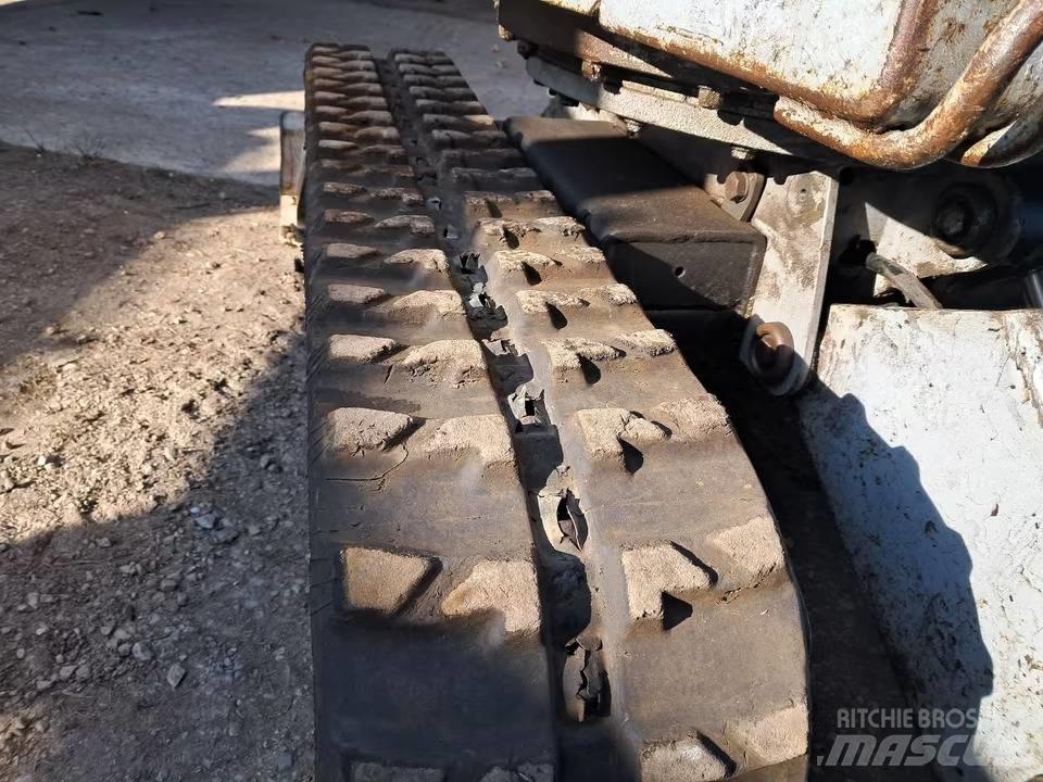 Brokk 180 小型挖土機/掘鑿機<7t(小型挖掘機)