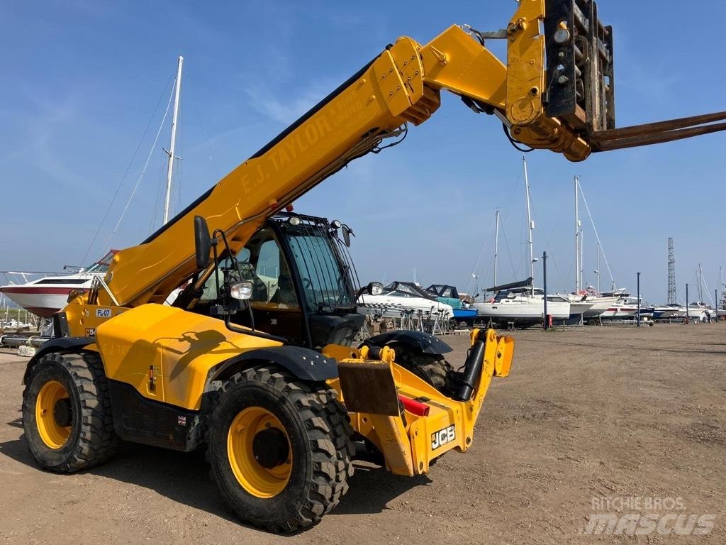 JCB 540-140 伸縮臂操作車