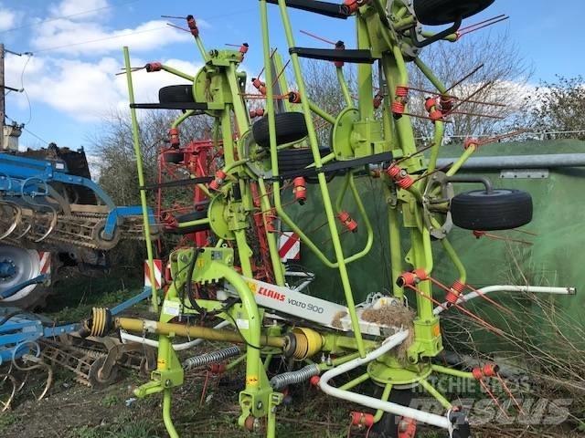 CLAAS Volto 900 耙與翻草機