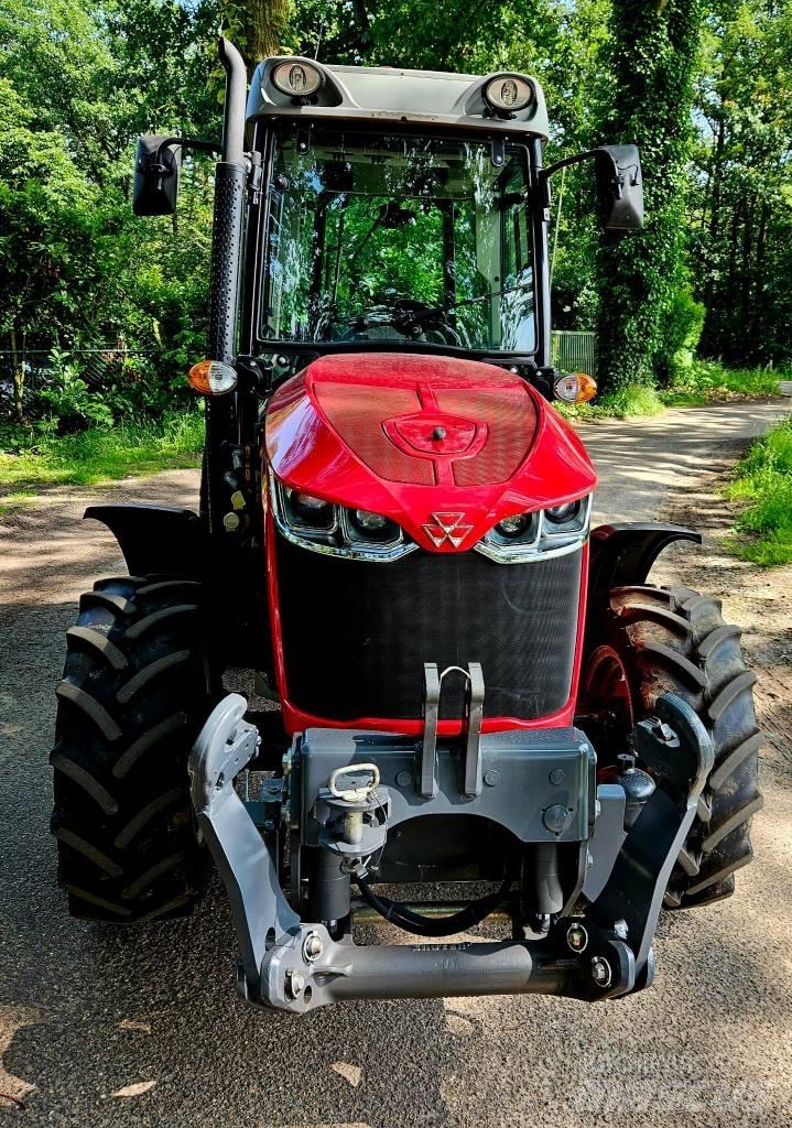 Massey Ferguson 3707 曳引機