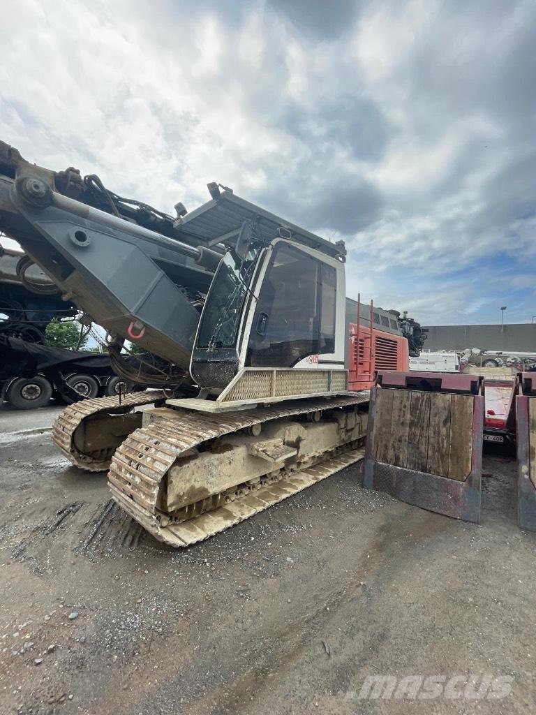 Liebherr LRB 155 打樁機