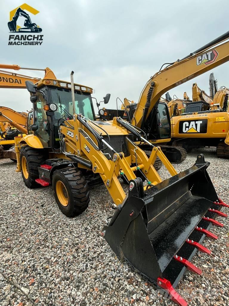 JCB 3cx 反鏟裝載機