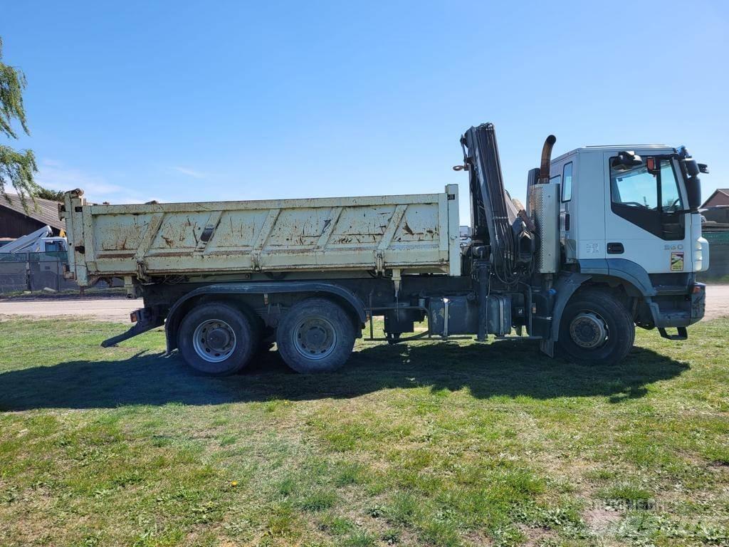 Iveco Trakker 360 起重機卡車