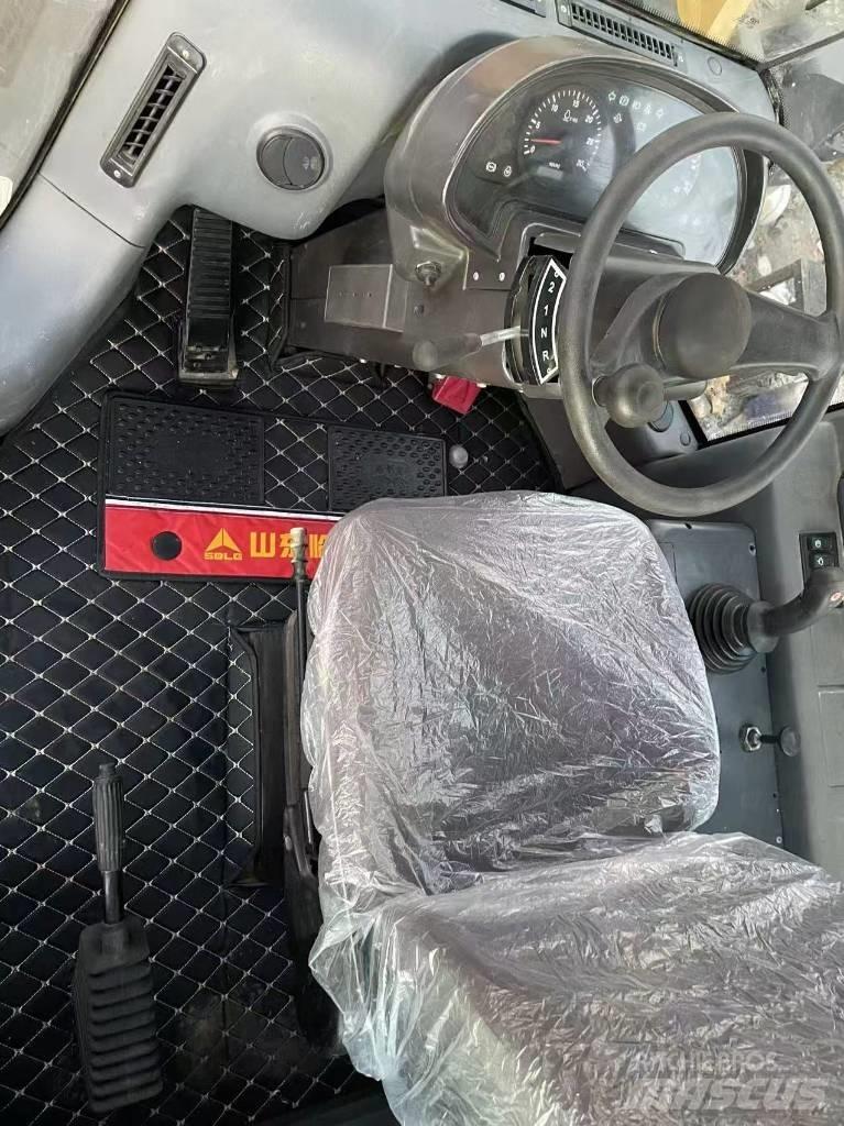 SDLG LG 956 F 輪胎式裝載機