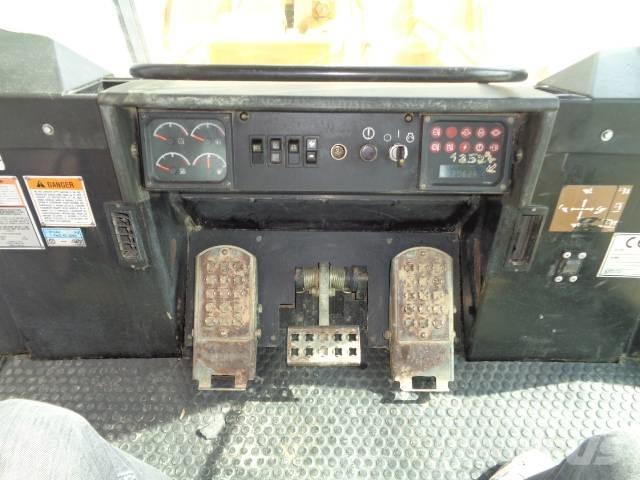 CAT 963 C 推土機