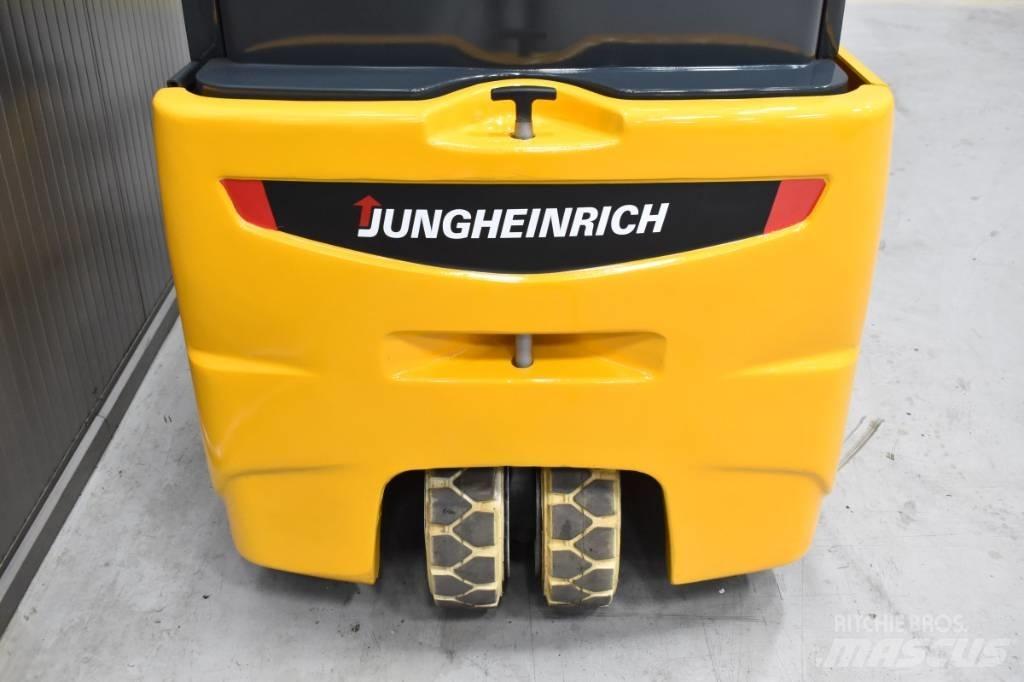 Jungheinrich EFG 216 電動堆高機