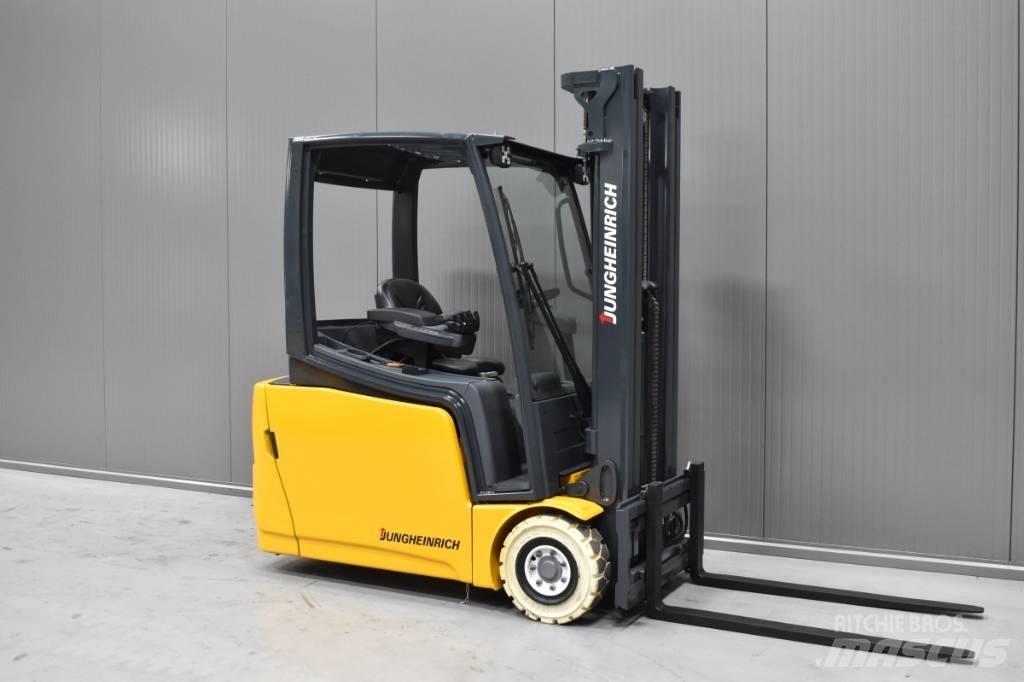 Jungheinrich EFG 216 電動堆高機