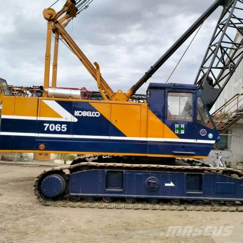 Kobelco 7065 履帶式起重機
