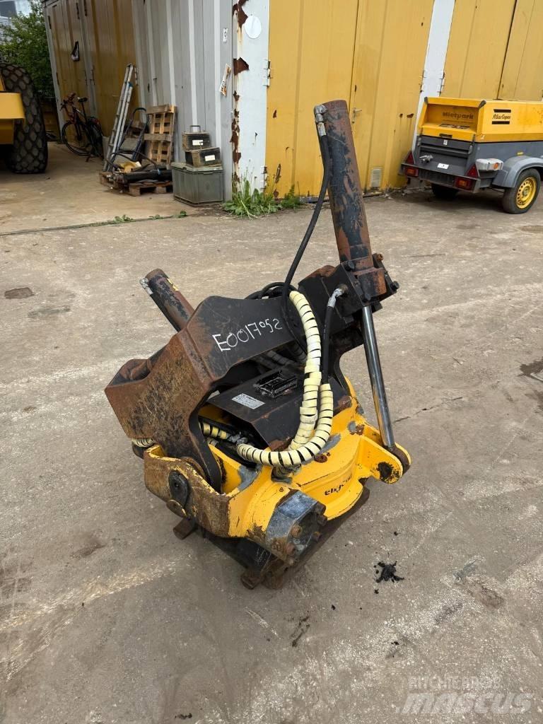 Engcon EC 30 旋轉混合器