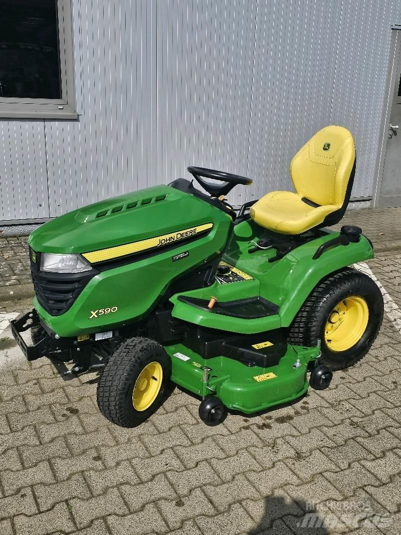 John Deere X590 割草劑