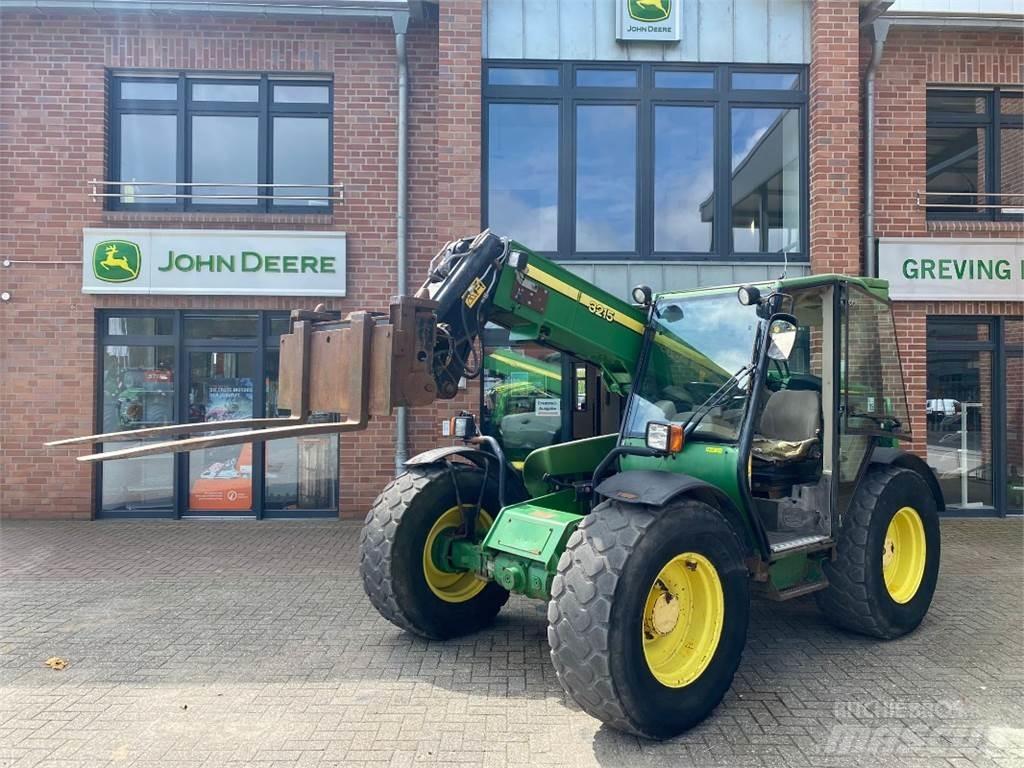 John Deere 3215 伸縮臂操作車