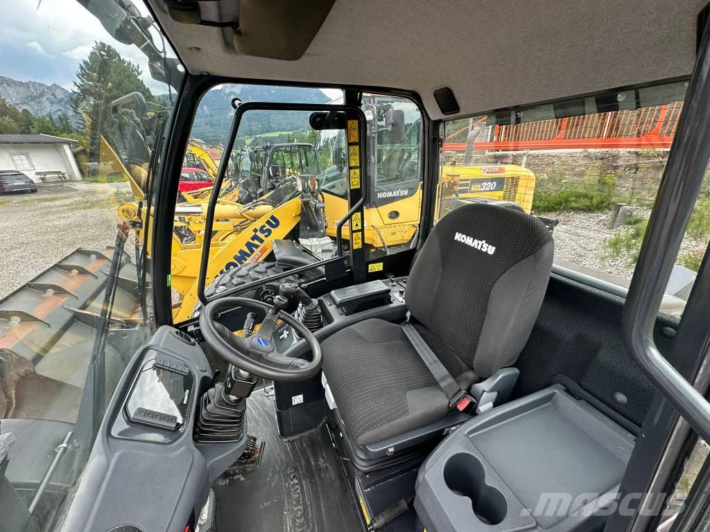 Komatsu WA 100 輪胎式裝載機