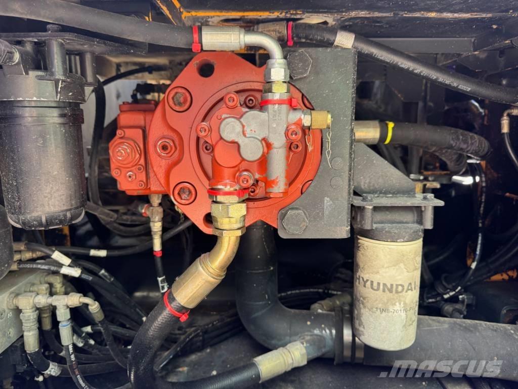 Hyundai HX 260 L 履帶式 挖土機/掘鑿機/挖掘機