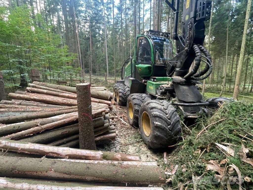 John Deere 1270 G 收穫機
