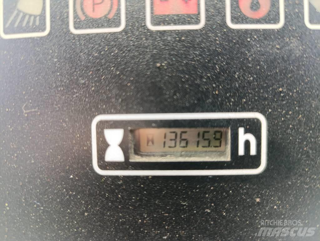 Hanomag 15 F 輪胎式裝載機