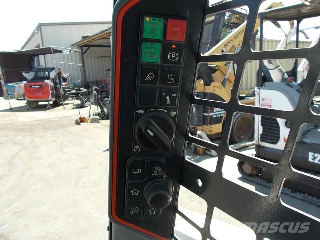 Bobcat S76 滑移轉向裝載機