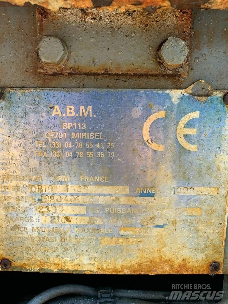 A.B.M. ORION 1000 垂直升降工作台