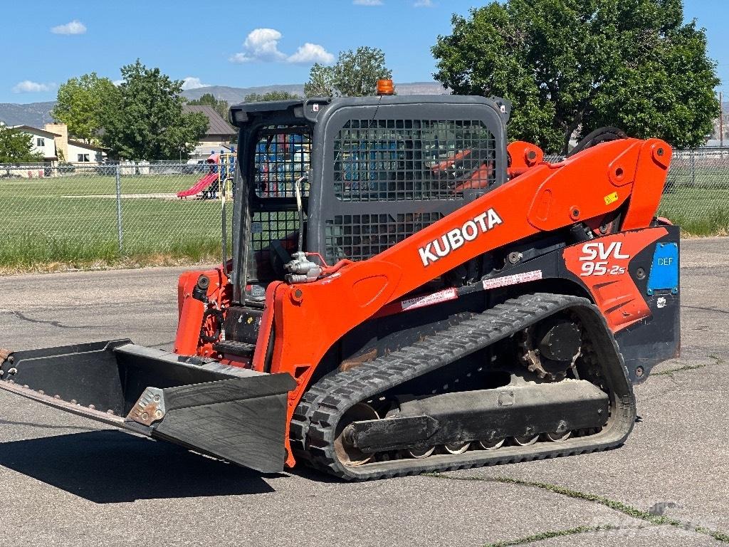 Kubota SVL 95-2 S 滑移轉向裝載機