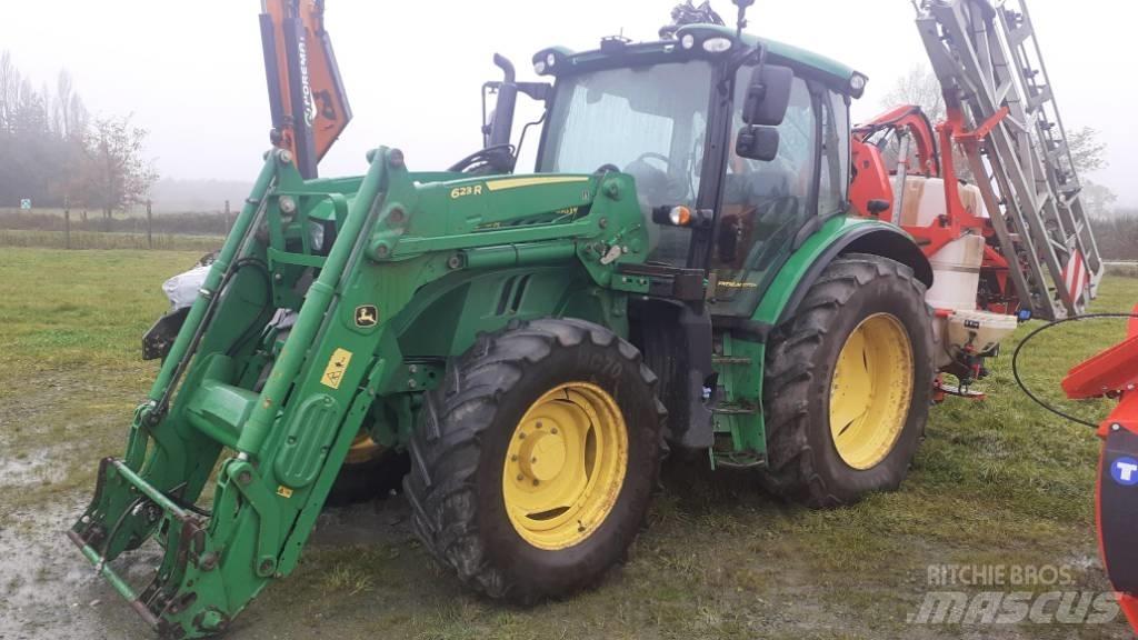 John Deere 6110 R 曳引機
