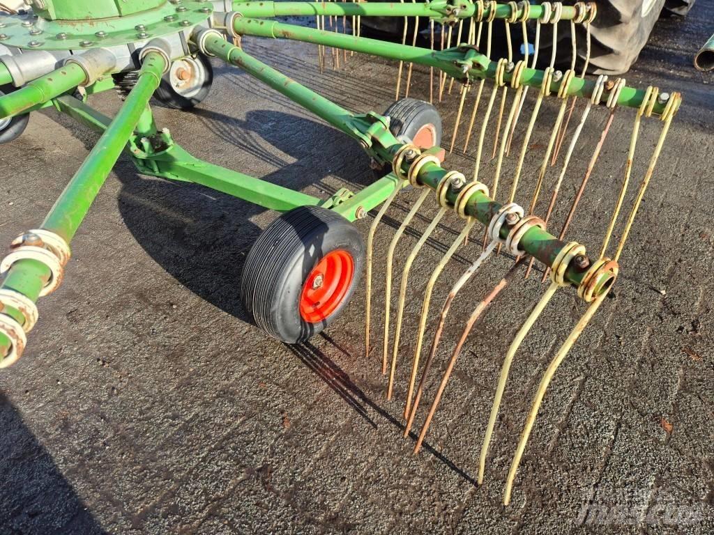 Krone Swadro 46 堆草機