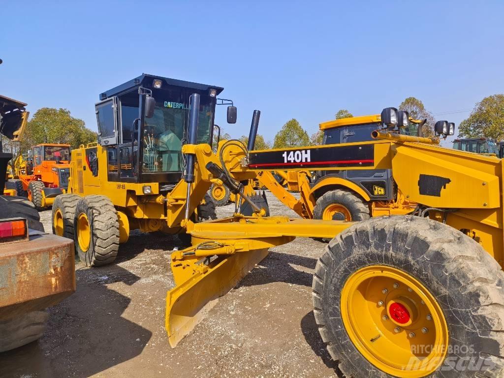 CAT 140 H 平土機