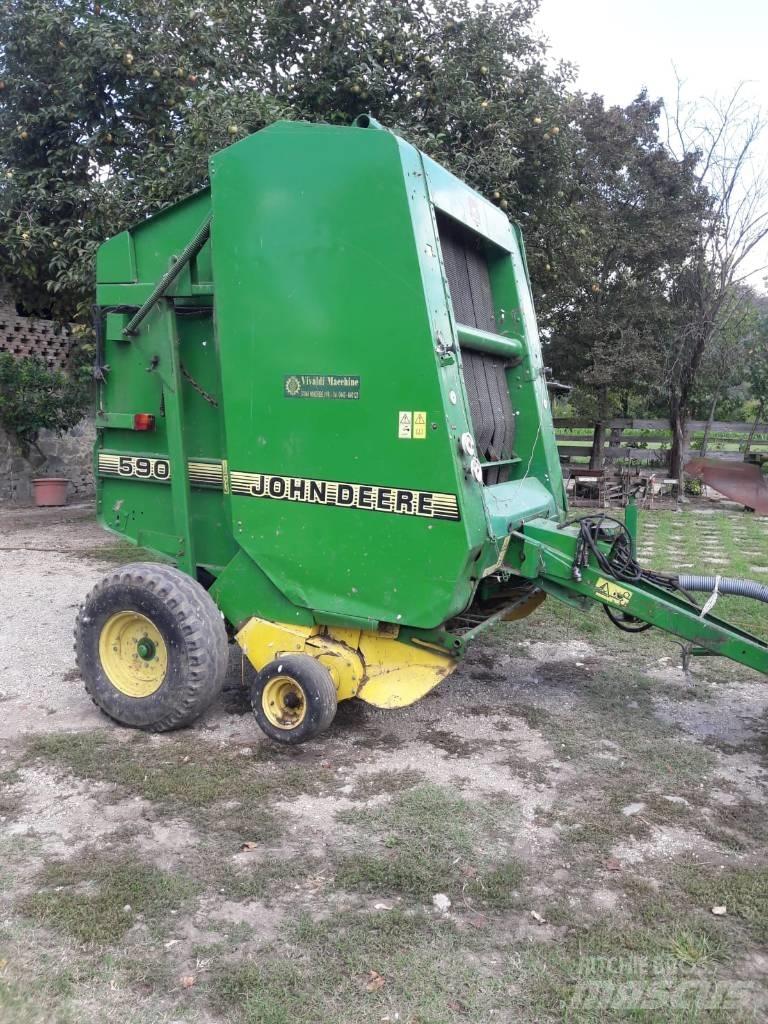 John Deere 590 圓型牧草打包機