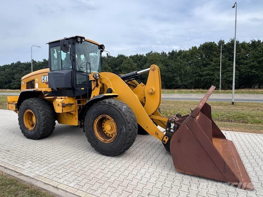 CAT 938 M 輪胎式裝載機