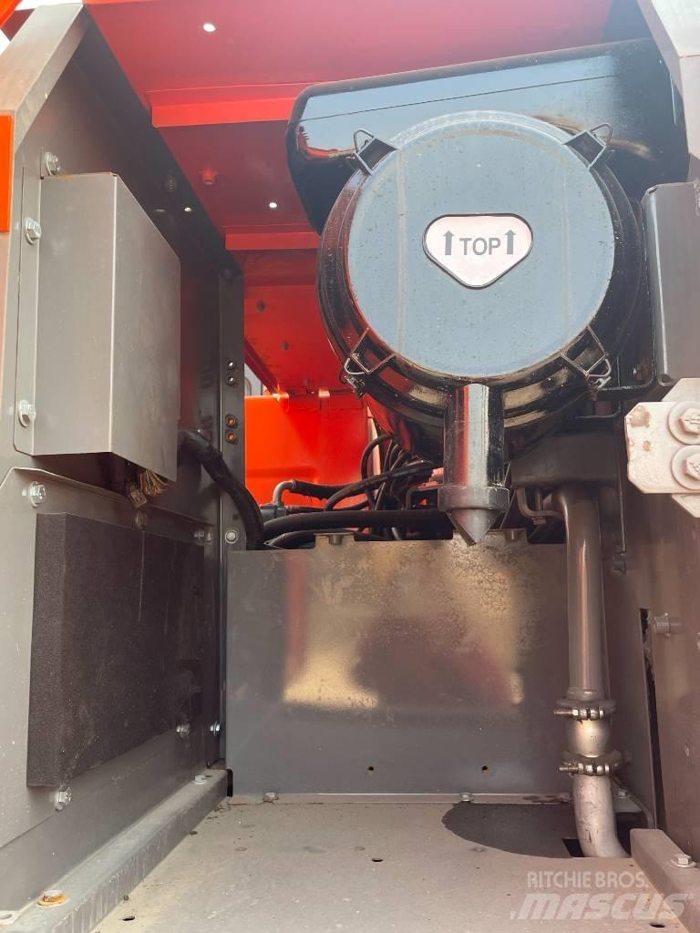 Hitachi ZX 210 履帶式 挖土機/掘鑿機/挖掘機