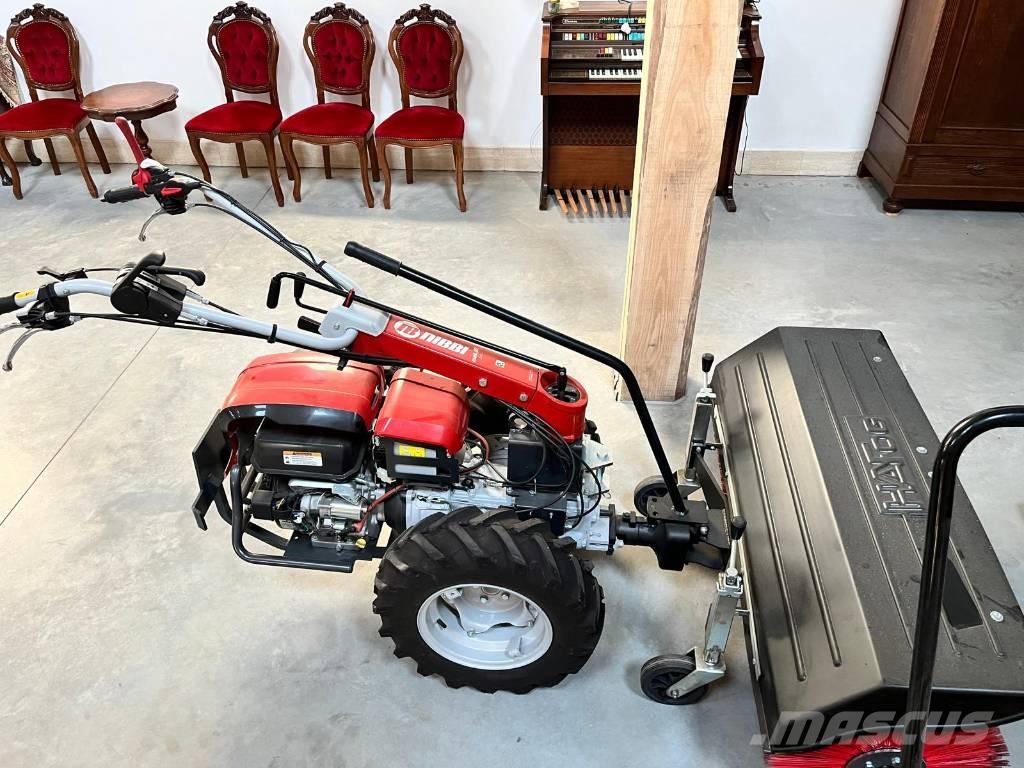 Emaq MAK 18 掃倉機