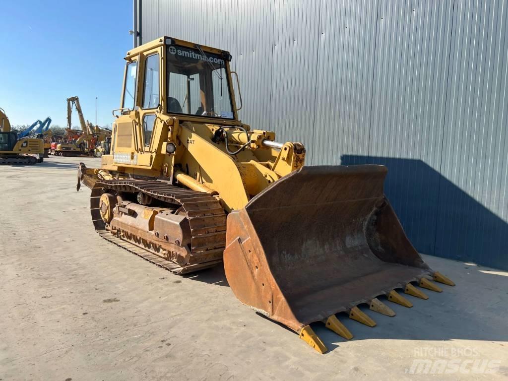 CAT 953 - Ripper 推土機