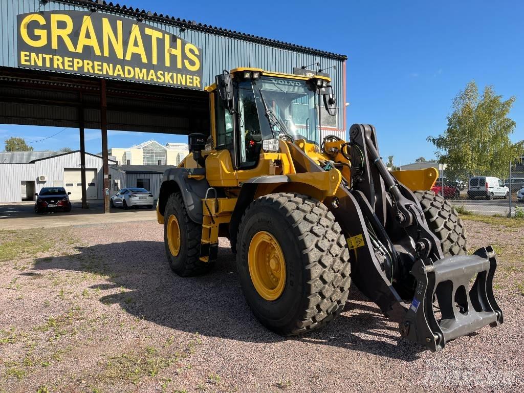 Volvo L 120 H / L120H 輪胎式裝載機