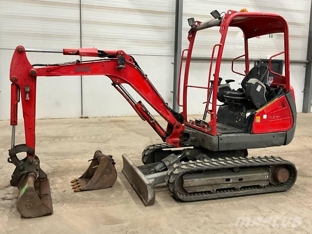 Neuson ET 24 小型挖土機/掘鑿機<7t(小型挖掘機)