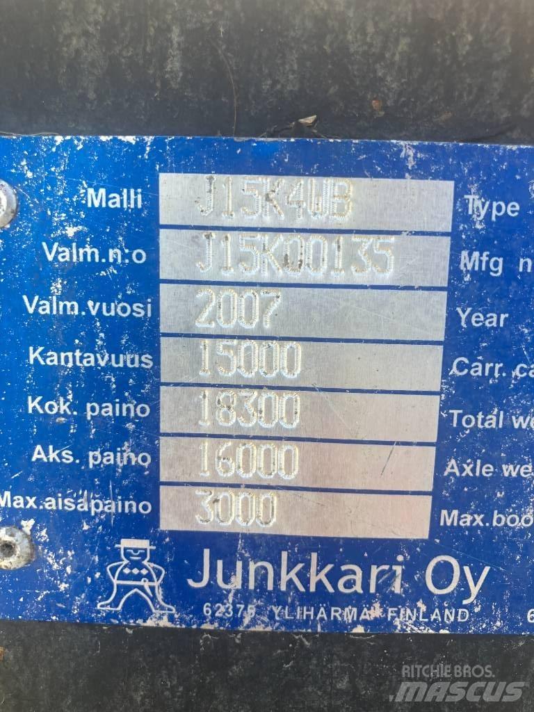 Kverneland Junkkari 通用型拖車