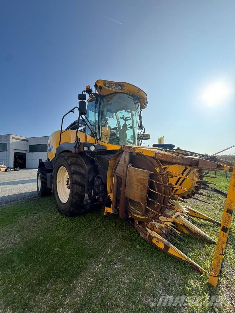 New Holland FR 600 自走式飼料採集機