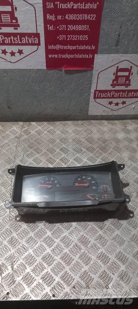 Volvo FH 12    21542184 駕駛室與內部